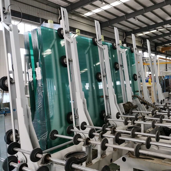 Glass loading machine