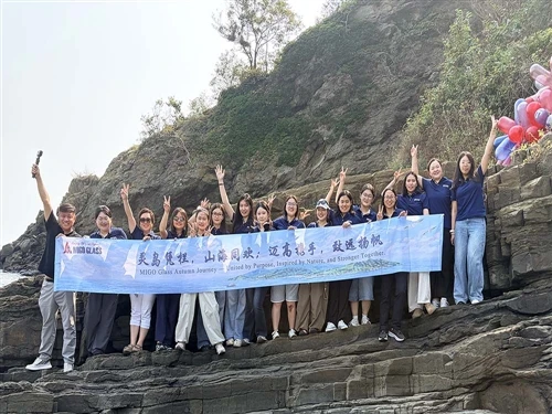 MIGO GLASS Team Building Day na ostrvu Lingshan