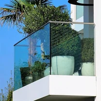 Opcija staklene ploče ograde i ograde