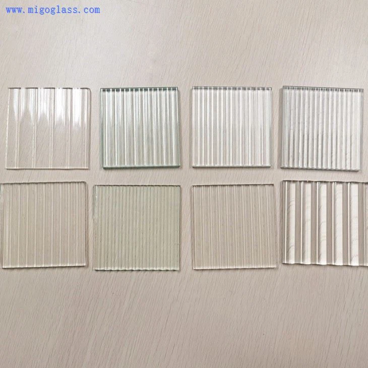 Reeded pattern glass